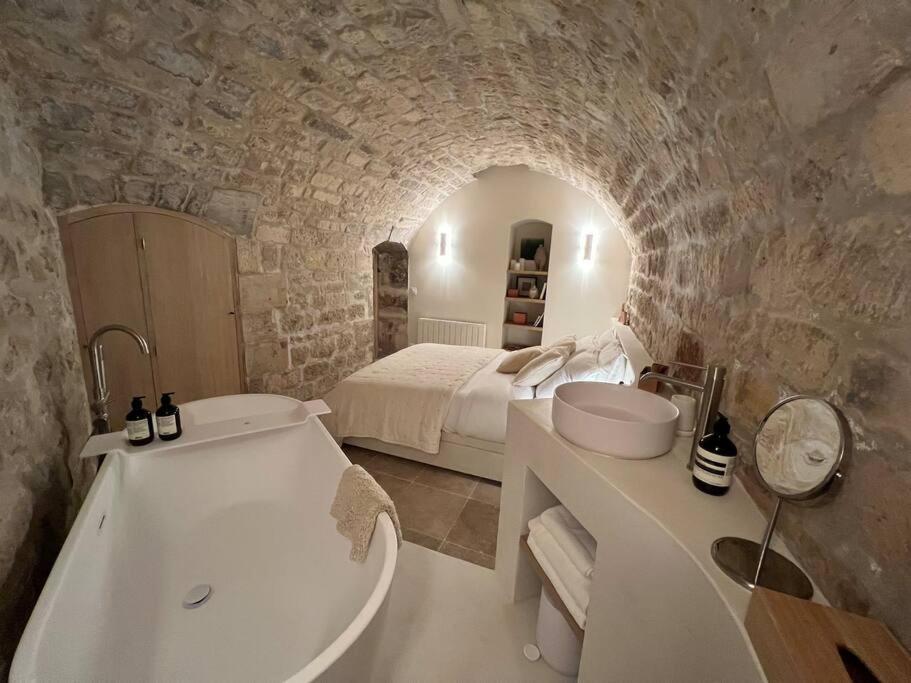 Appartamento Marais - Unique Duplex Decorated With Taste Parigi Esterno foto